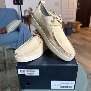 Everlane Mens Suede Leather Desert Shoe in Cream Tan Size 10 NEW IN BOX